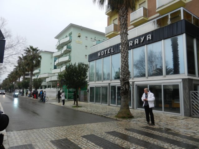 photo12.jpg