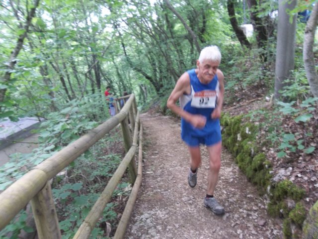 photo103.jpg